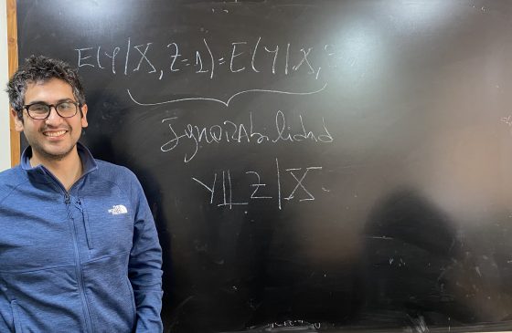 Eduardo Alarcón, Postdoctorante de la Facultad de Matemáticas, gana premio a Mejor Trabajo Científico: Presentación Oral